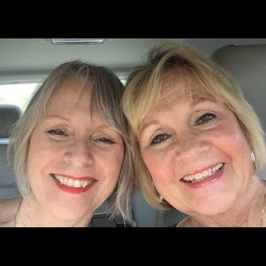 Meet your Posher, Debbie